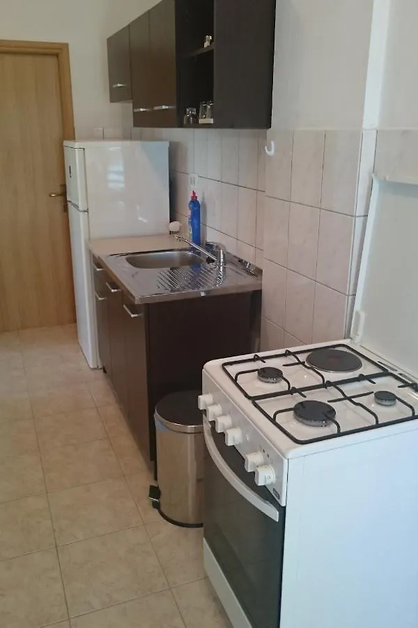 Apartments By The Sea Seline, Paklenica - 11197 Starigrad Paklenica