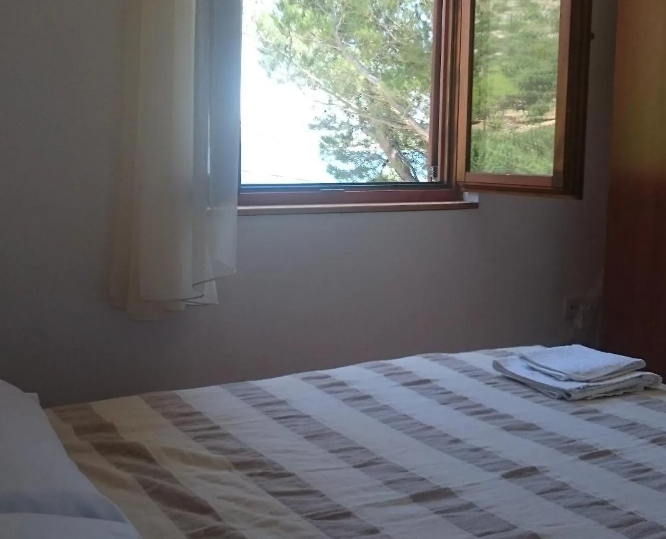 Apartments By The Sea Seline, Paklenica - 11197 Starigrad Paklenica